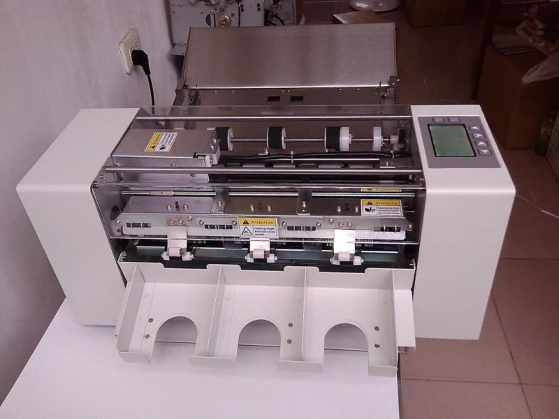 Vokeda High Speed Post Card Cutter with Creasing and Perforating