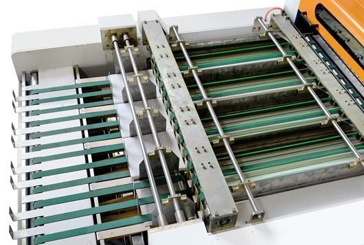 Copy Paper 4 Roll Cutting Machine with 2 Stage Conveying