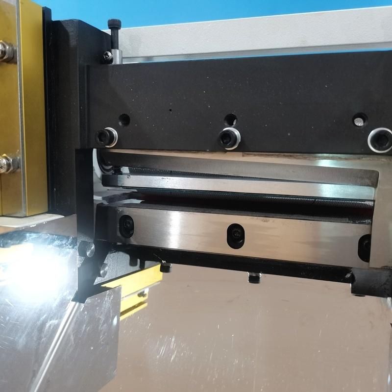 China Factory Roll to Sheet Cutting Machine