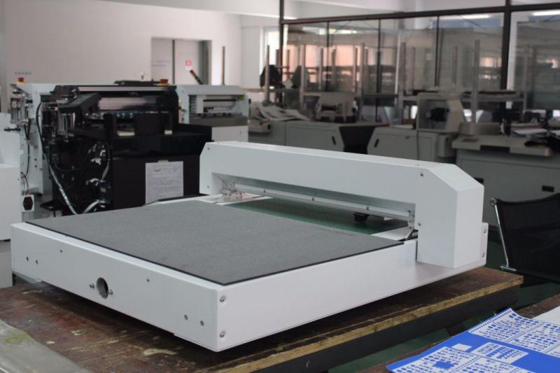 Sample Contour Durable Large Size CCD Visable Horizontal Fast High-Performance Cutting Plotter After Printing for Cardboard