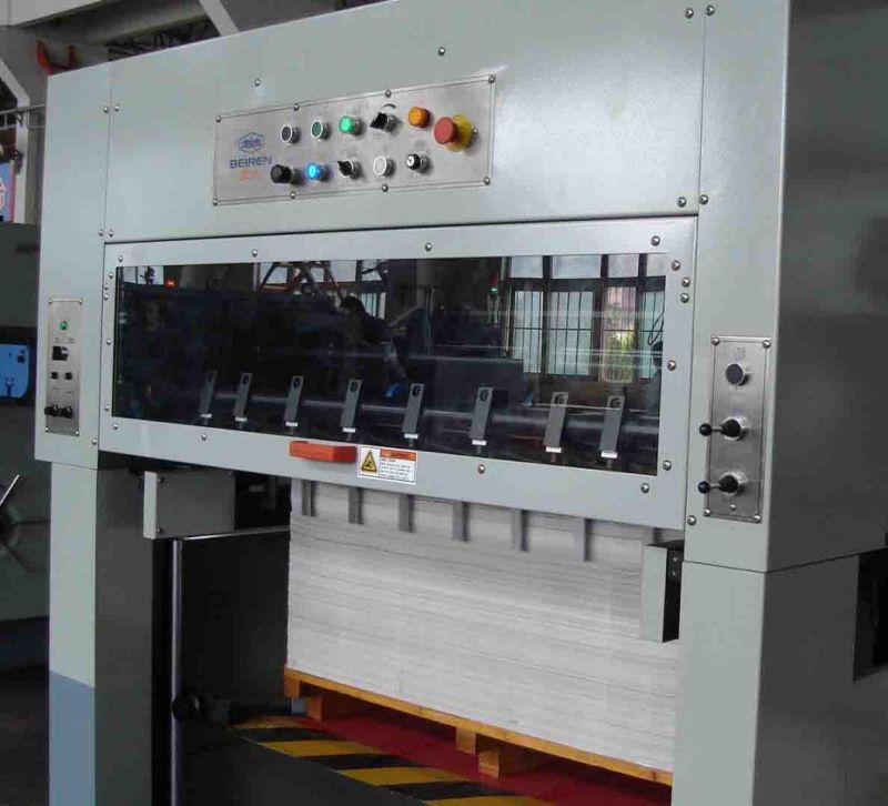 Automatic High Speed Flatbed Die Cutting Machine with Stripping (XLMYQ-1050A)